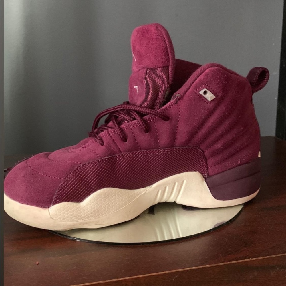 Jordan Retro 12
